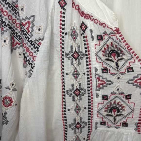 Johnny Was Embroidered Tatum Peasant Cotton Top size Medium - Picture 10 of 11